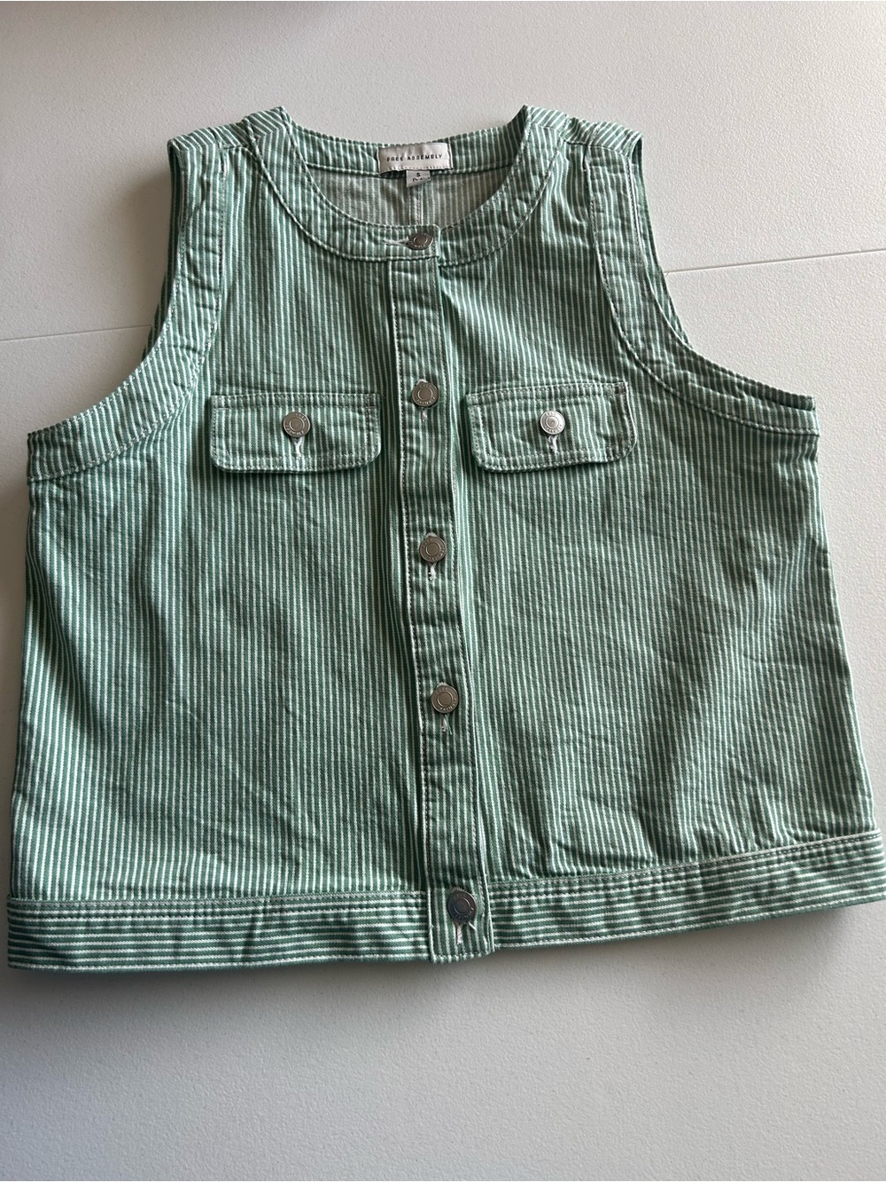 Green Striped Button-Front women Tank Top - Small